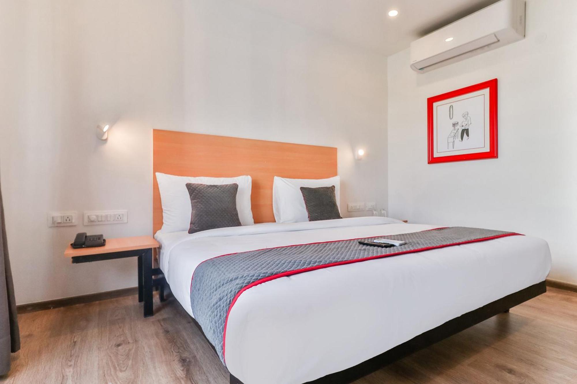 Super Townhouse Reva College University Yelahanka Eksteriør bilde